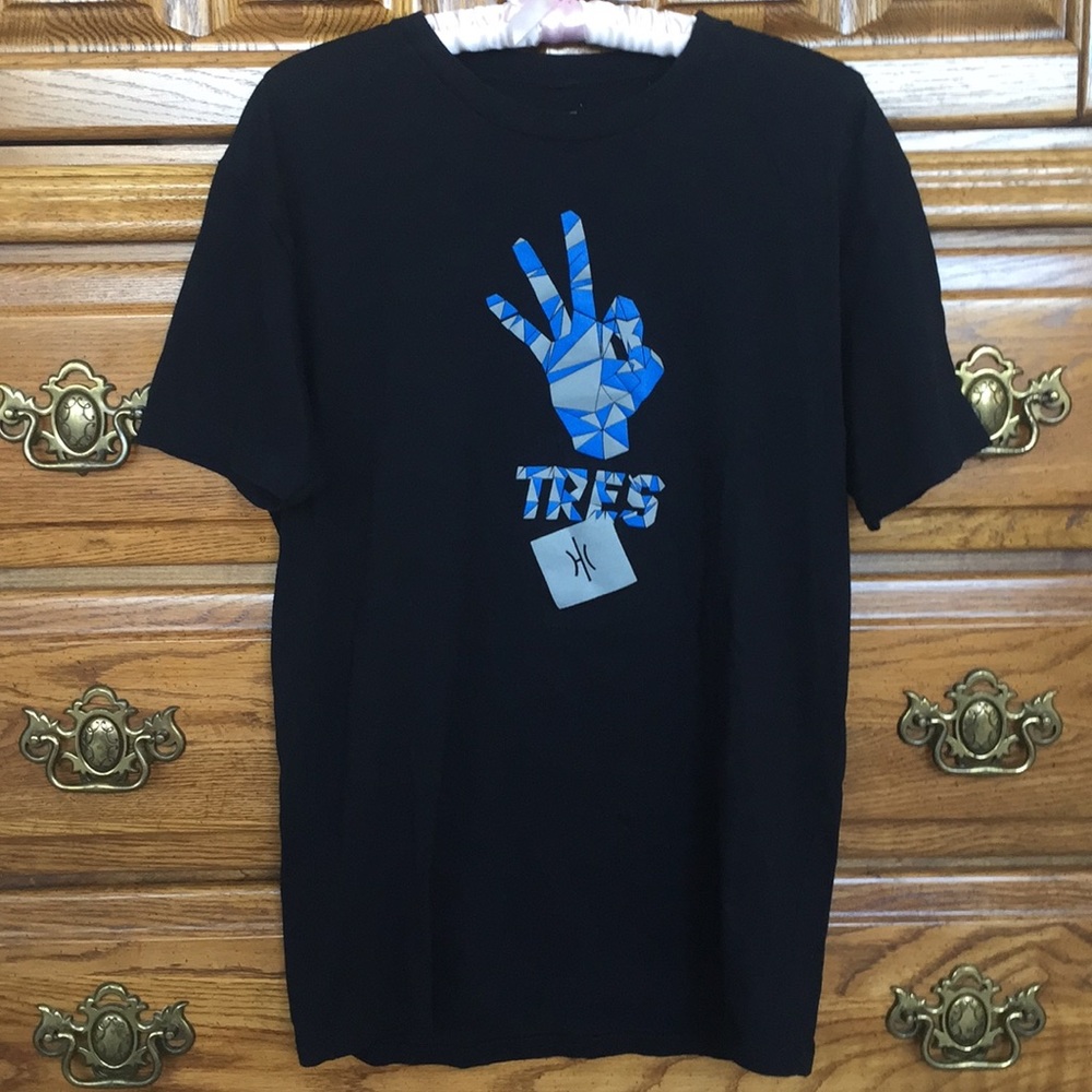 👌Tres unisex T-shirt